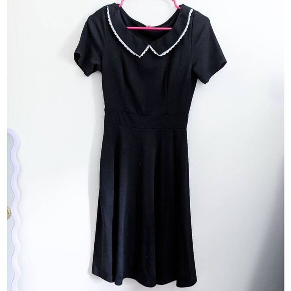 Black Cotton A-Line Dress with Pockets and Lace Trim - Picture 3 of 6
